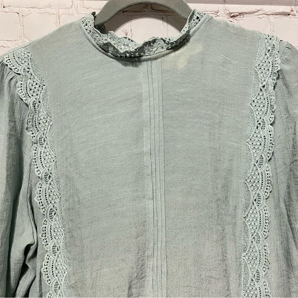 Sweet Wanderer Wmn Light Blue Long Sleeve Lace Ruffle Tie & Button Back Blouse L - Picture 4 of 9